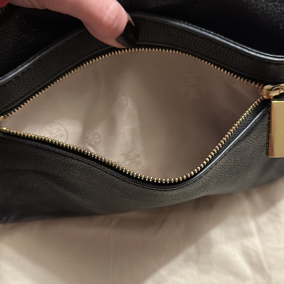 Tory Burch Clutch/Crossbody - Picture 6 of 9